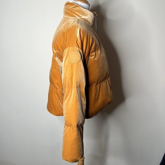 Fabletics Light Honey Wonder Velour Cropped Puffer Jacket - Picture 6 of 12